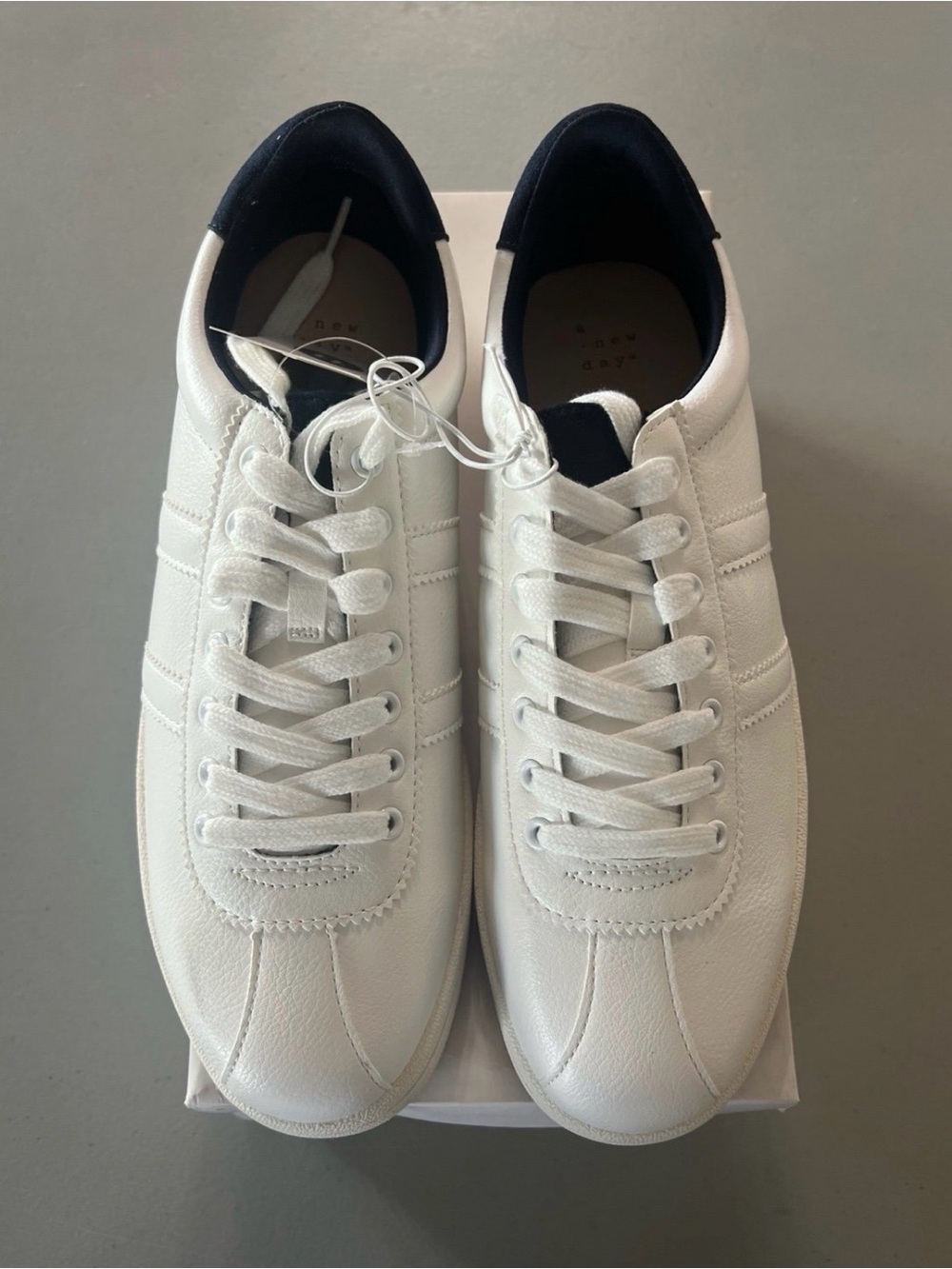Women’s Memory Foam Shoes Size 11